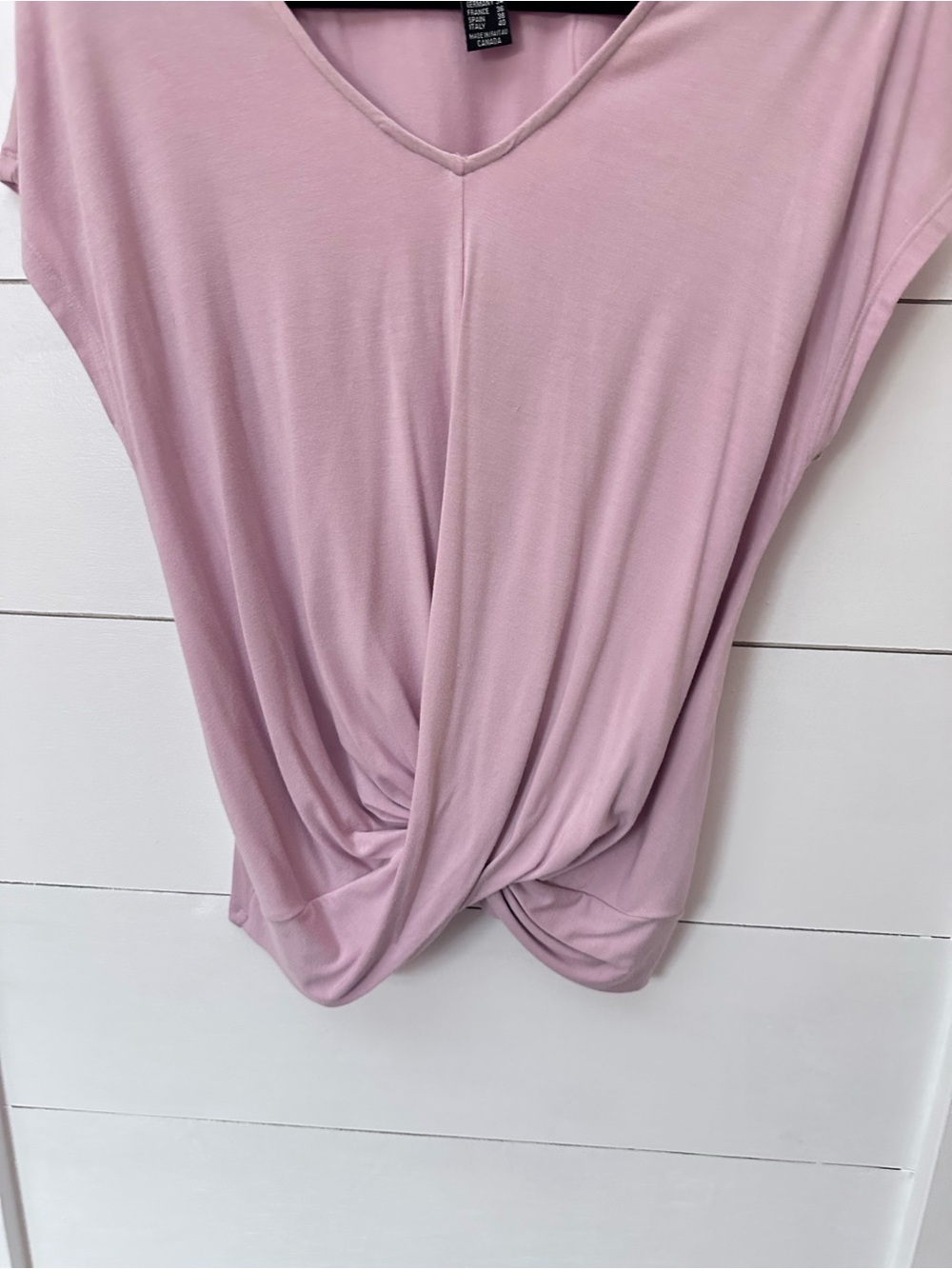 Frank Lyman Montreal 6 Marianne Mauve Twist-Front V-Neck Top minimalist - Picture 4 of 11